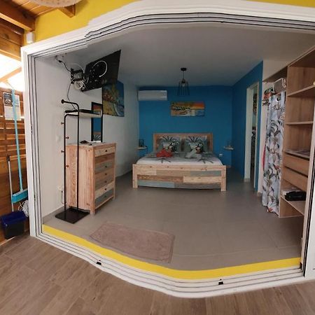 "Chez Claudia "Charmant Logement Avec Jacuzzi Privatif En Toute Intimite Sur Belle Terrasse Exterieure En Bois Et Piscine Courcelles Екстериор снимка