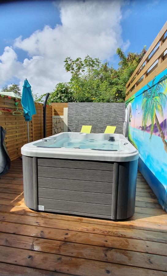 "Chez Claudia "Charmant Logement Avec Jacuzzi Privatif En Toute Intimite Sur Belle Terrasse Exterieure En Bois Et Piscine Courcelles Екстериор снимка