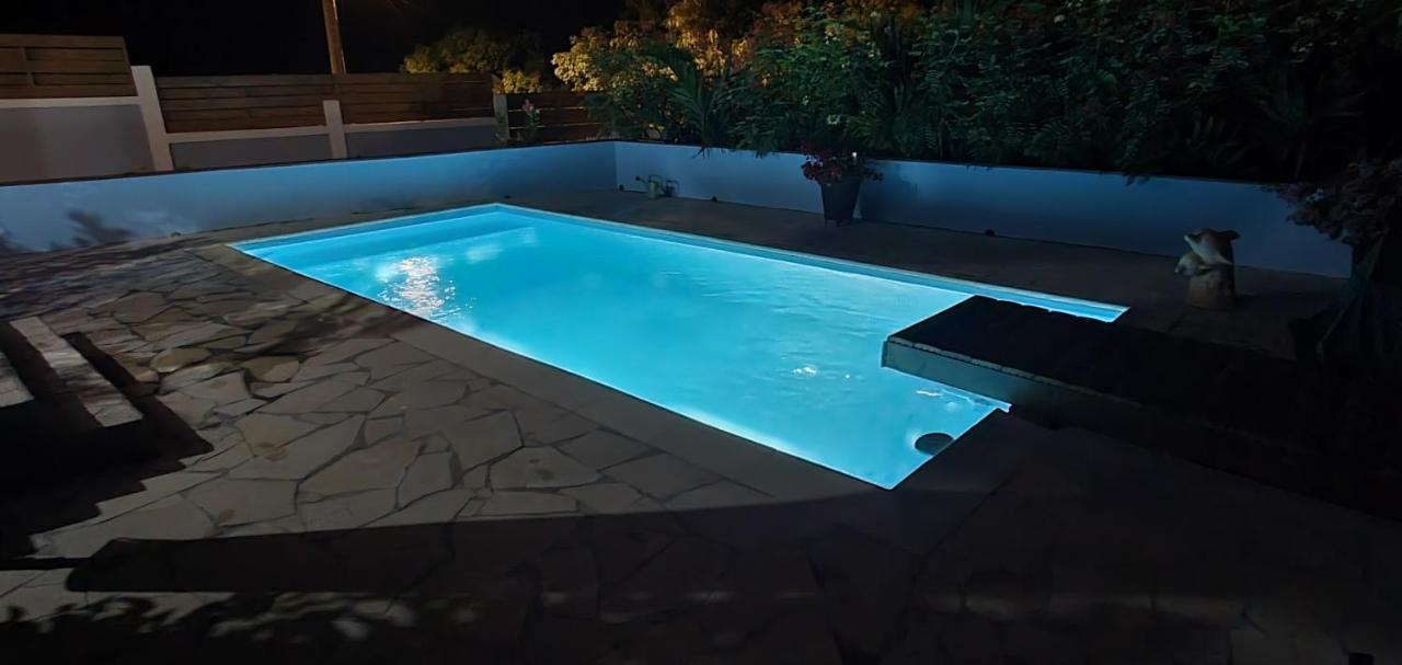 "Chez Claudia "Charmant Logement Avec Jacuzzi Privatif En Toute Intimite Sur Belle Terrasse Exterieure En Bois Et Piscine Courcelles Екстериор снимка