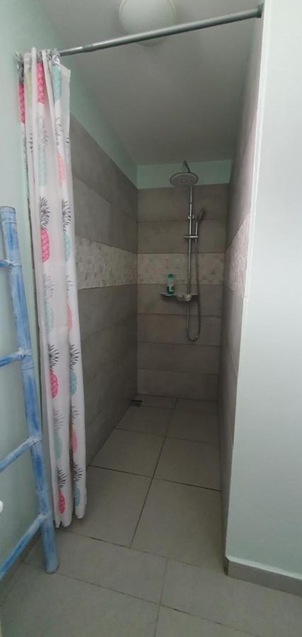 "Chez Claudia "Charmant Logement Avec Jacuzzi Privatif En Toute Intimite Sur Belle Terrasse Exterieure En Bois Et Piscine Courcelles Екстериор снимка